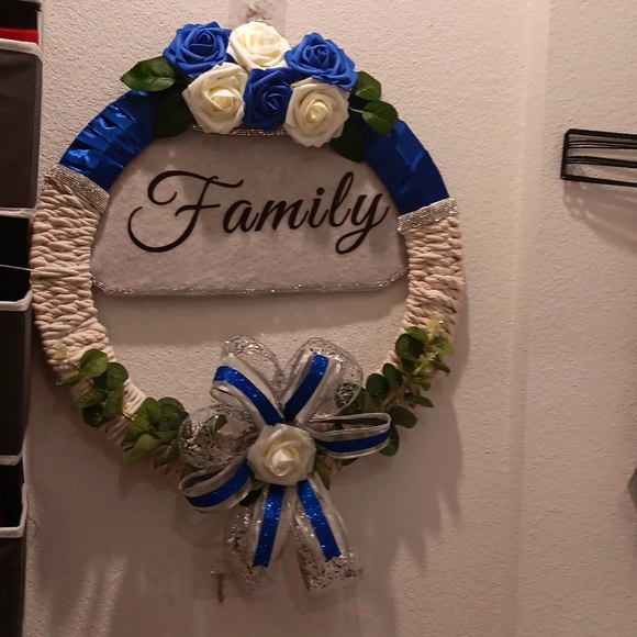 Door Wreath - Picture 1 of 3